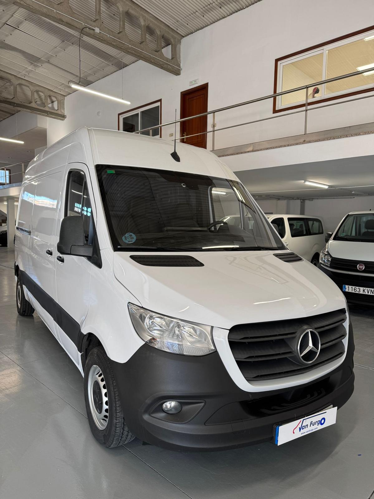 MERCEDES SPRINTER BATALLA MEDIA