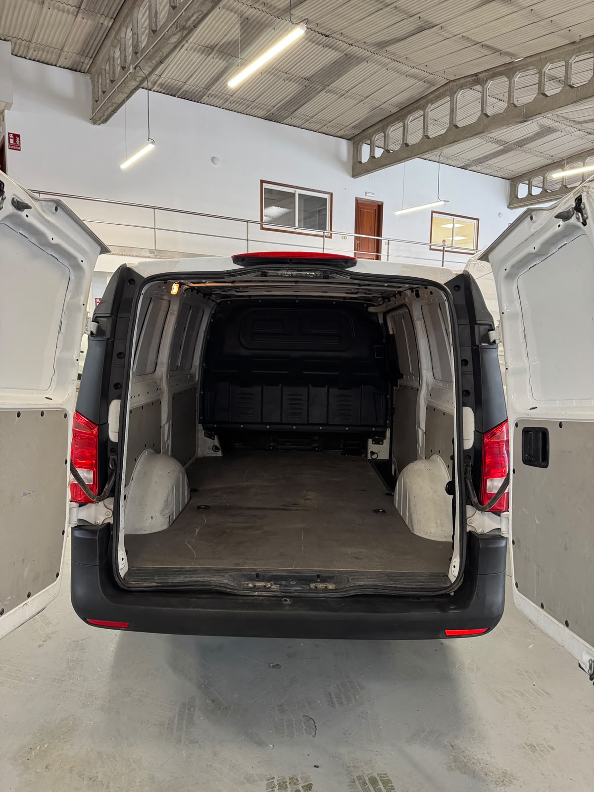 MERCEDES VITO - Imagen 5