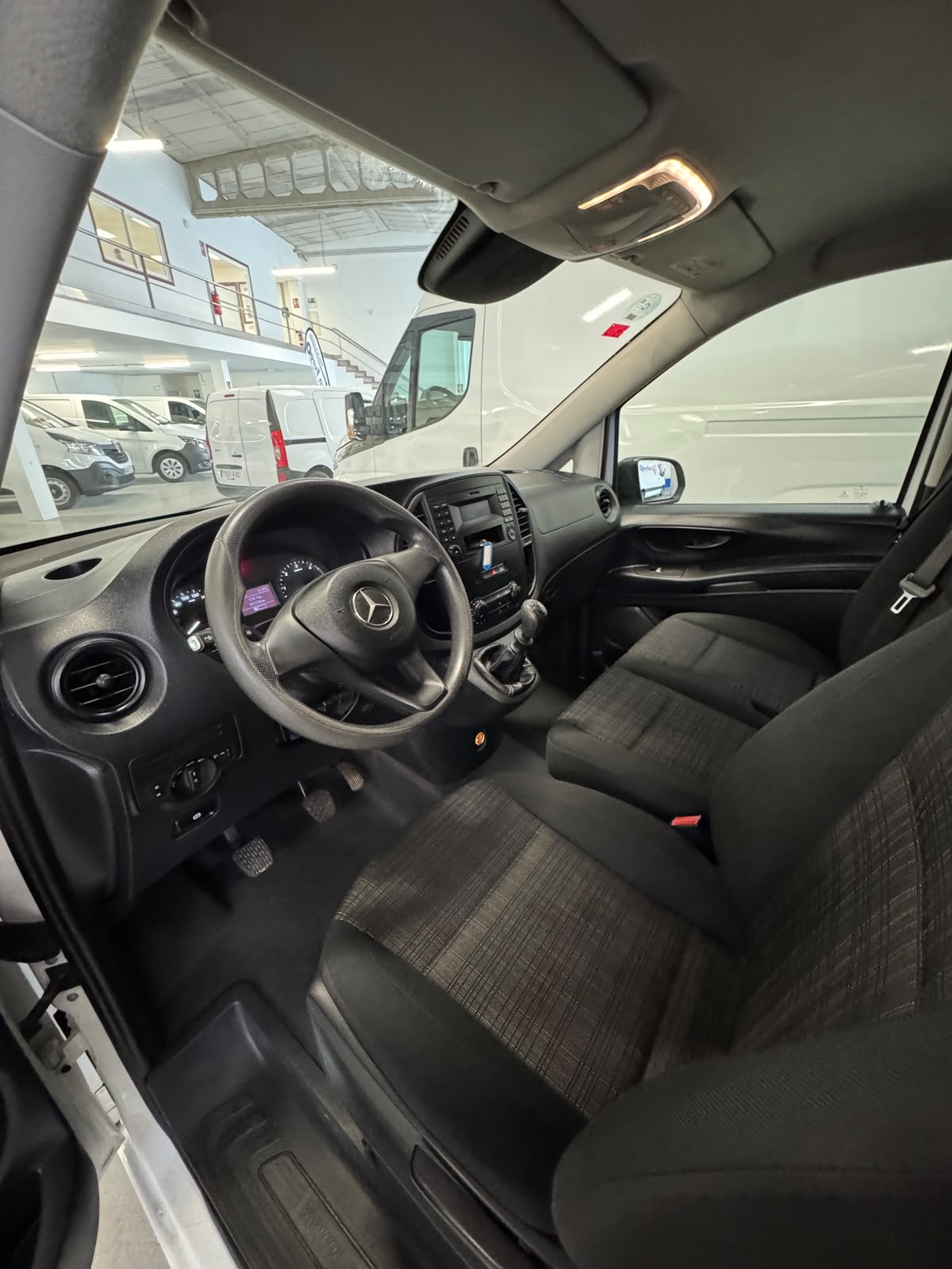 MERCEDES VITO - Imagen 8