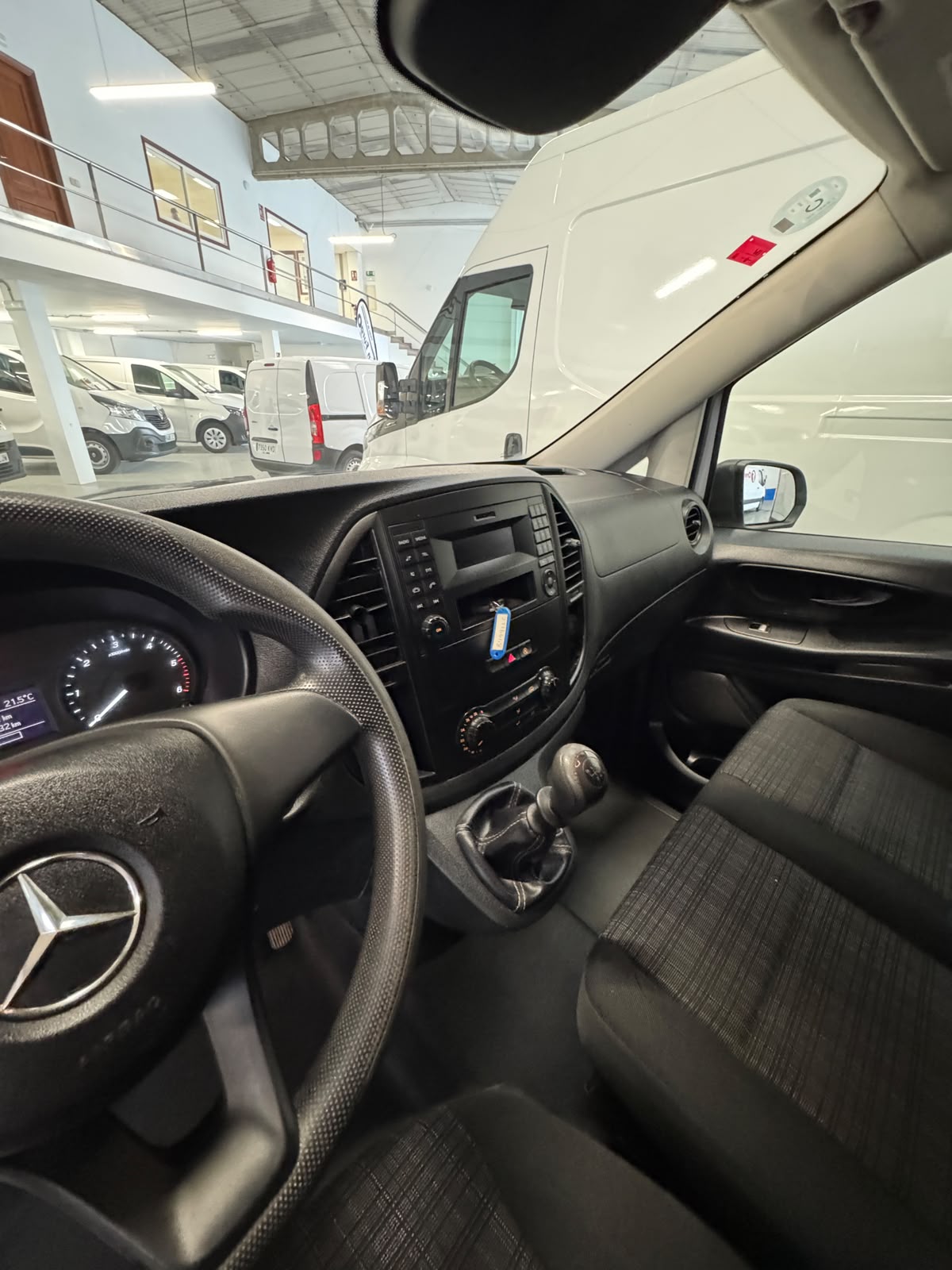 MERCEDES VITO - Imagen 9